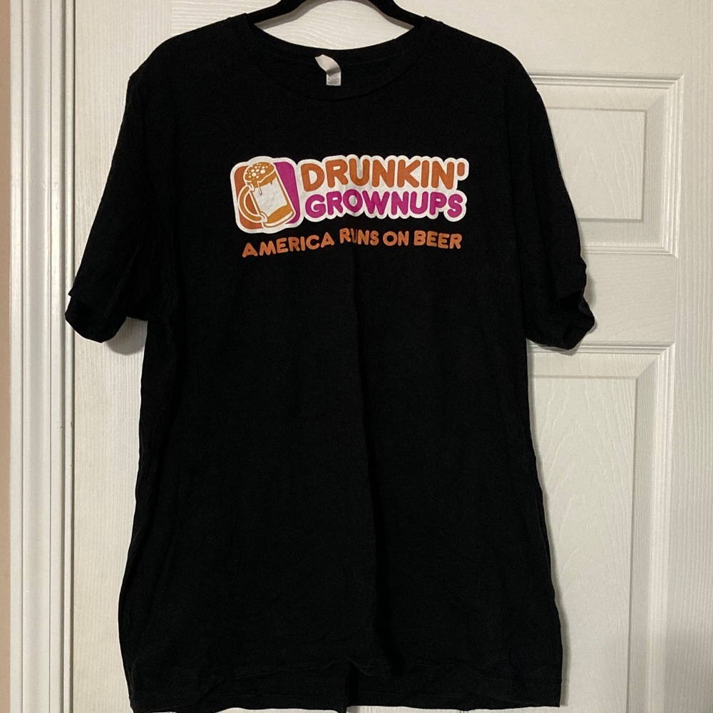 Black Graphic T-Shirt with Beer Theme - size XXL